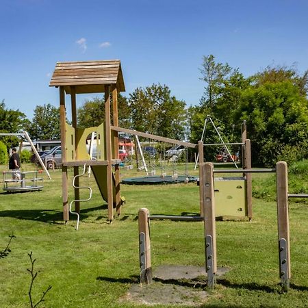 Chalet 550 Op Recreatiepark De Wielen 신트 마르턴 외부 사진