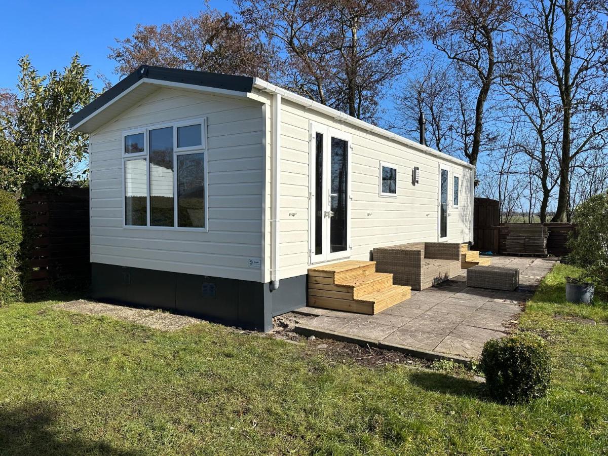 Chalet 550 Op Recreatiepark De Wielen 신트 마르턴 외부 사진